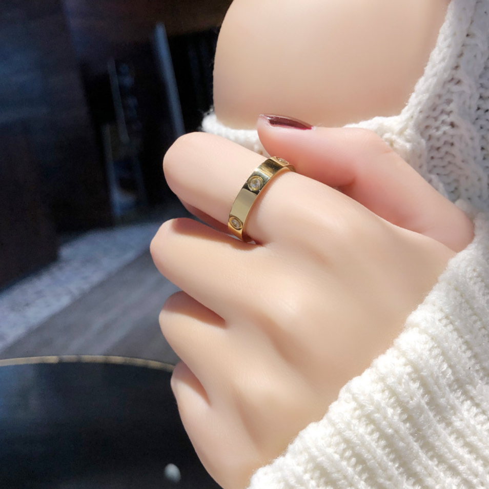 ETERNITY RING IN GOLD